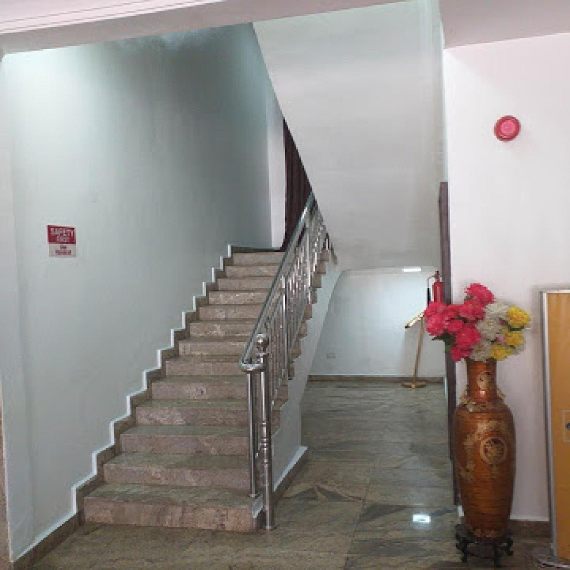Room In Bb - Immaculate Royal International Hotel Owerri Exterior photo